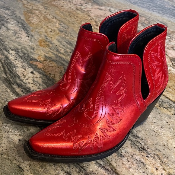 Ariat Dixon Queen Of Hearts Western BootsSnip Toe 7.5